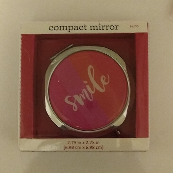 Goody to keep your makeup safe - Picture 3 of 4